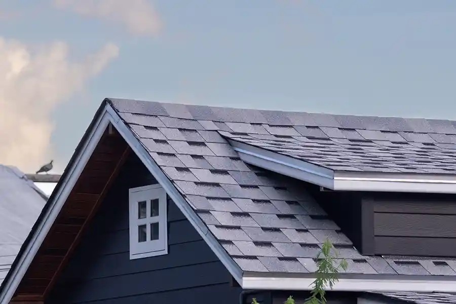 Experienced Asphalt Shingle Roof Repair in Sammamish, WA Experienced Asphalt Shingle Roof Repair in Sammamish, WA